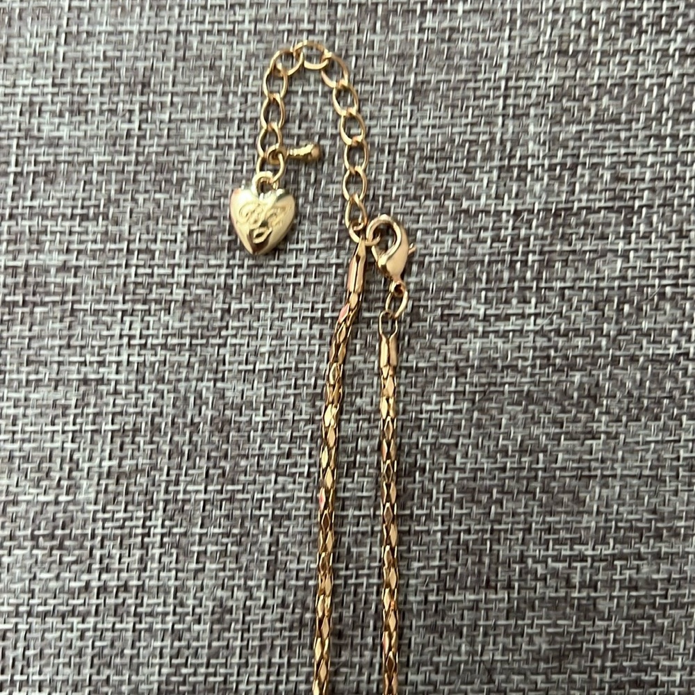 NWOT Betsey Johnson Cinderella Gold Pendant Necklace - Picture 4 of 6